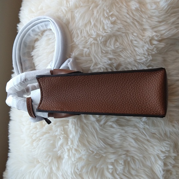 👜 Michael Kors Mercer X-small Brown Signature Crossbody NWT👜 - Picture 8 of 11